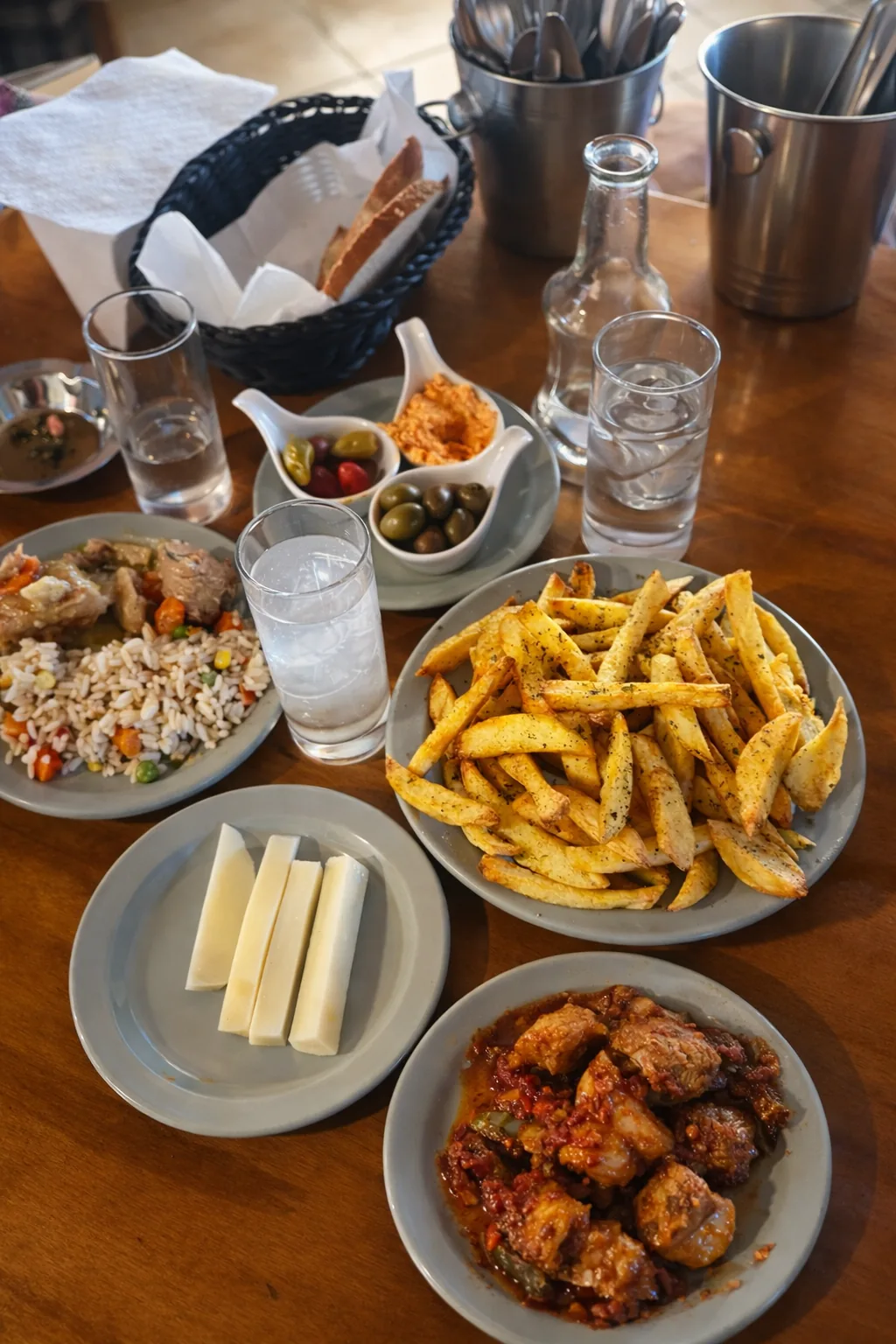 Φωτογραφία από τη Μεζεδοφωλιά